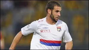 Quelle est la nationalit de ce joueur ?