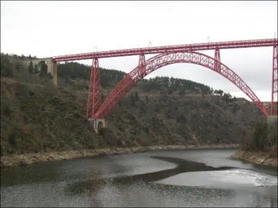 Ce viaduc de Gustave se trouve dans ... . .