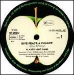 De quel groupe cette pomme tait-elle le logo de leur maison de disques ?