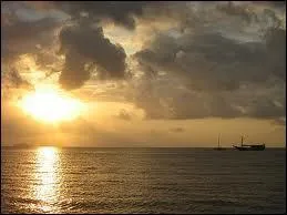 Qui chante 'Quand on a fait l'amour comme d'autres font la guerre, quand c'est moi le soldat, que c'est toi qui la perd' ?