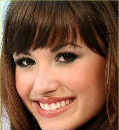 Quel est le premier prnom de Demi Lovato' ?