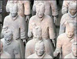 Dans quel pays trouve-t-on cette arme enterre ?