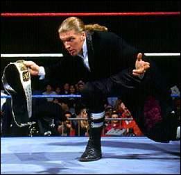 En quelle anne Triple H a-t-il commenc  la WWF/E ?