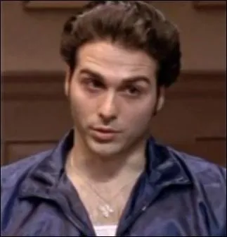 Leader des Siciliens, comme son pre l'tait avant de mourir, il se fait violer  deux reprises. Il se fait tuer par les siens dans la dernire saison.