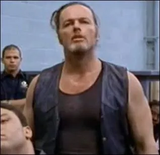 Biker au dbut, il rejoint les chrtiens, dirigs par Jeremiah Cloutier. Il meurt trangl par Jaz Hoyt.