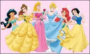 Chanson trs connue pour celle qui espre qu'il viendra un jour (chante par La Belle au Bois dormant) :