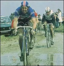 Avec ses 4 victoires, il est devenu ' Mr Paris-Roubaix' de qui s'agit-il ?