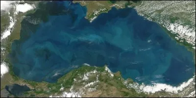 Quelle mer s'appelait dans l'Antiquité "Pont-Euxin" ?