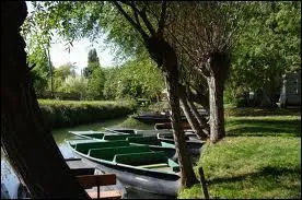 Et au milieu coule une rivire ! Laquelle ?