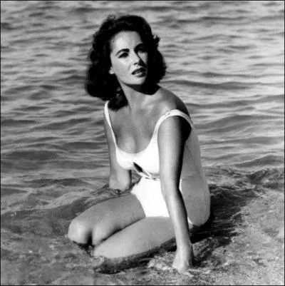 Dans ce film Soudain l't dernier quelle autre grande actrice a un rle ?