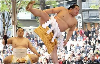 A quelle religion sont lis les rituels du sum ?