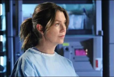 Comment s'appelle la femme du Dr. Mamour ?