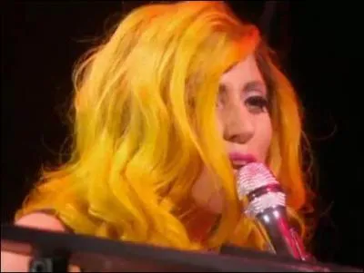 Qui est cette chanteuse ?