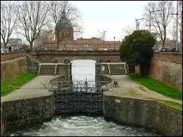 L'cluse St Pierre sur le canal de Brienne  :