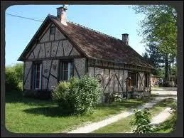 Maison galement  colombages authentiques et simples de... .