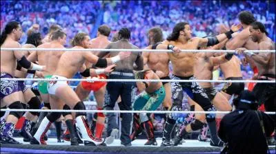Qui a gagn la Battle Royal de 22 superstars ?