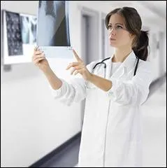 Pour diagnostiquer une fracture, je vais chez :