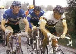 Avec 4 victoires dans cette course ; il en est le recordman :