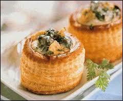 Quel ingrdient ne doit-on pas utiliser lors de la prparation des bouches  la reine ?