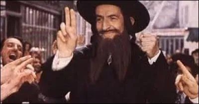 Abraham, le vieux commerçant du Sentier est mourant : ''Ahhh ! Tu es là Sarah ma femme... Et toi aussi Moshé mon fils ! ... Mmmmmhhhh et toi Rachel ma fille adorée... ! Vous êtes tous là ! ... MAIS alors -------------------------- ''