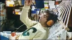 Qui interprte Gaston Lagaffe dans le film ' Fais gaffe  la gaffe ! ' ?