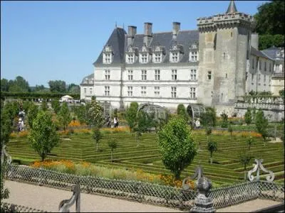 Celui-ci se trouve dans l'Indre et Loire ...