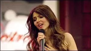 Tori est amoureuse de :