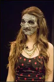 Qui se cache derrire ce masque ?