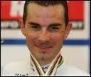 Comment s'appelle ce cycliste ?