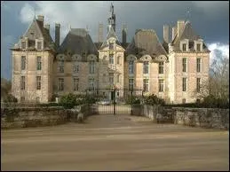 Un autre château remarquable, du XVIIe où aurait séjourné le célèbre ' Prince Noir ' , est...