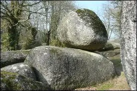 Près du village de Largeasse; lieu de légendes, de sacrifices druidiques ! Ce chaos granitique est appelé ...