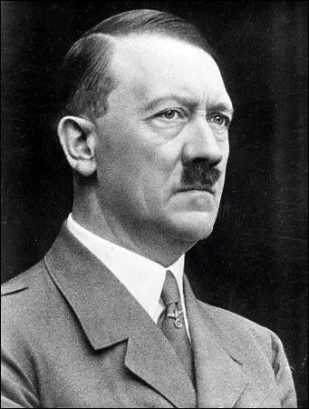 Quel pays a dirig Adolf Hitler pendant 12 ans ?
