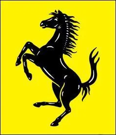 Derrire ce cheval, souvent en rouge ...