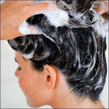 Je dois me laver les cheveux :