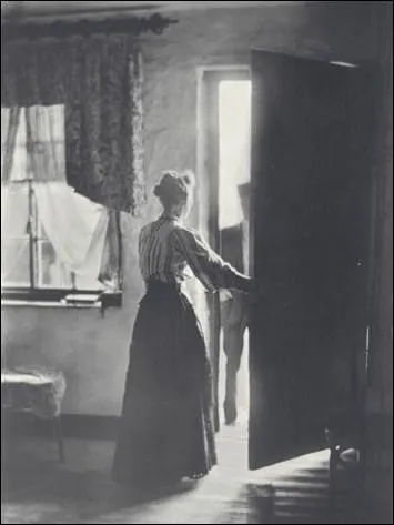 Lorsque je rentre dans une pice, je dis :