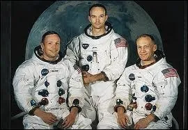 Le 2O juillet 1969, ils font partie de l'quipage d'Apollo 11  destination de la Lune. Qui sont-ils ?