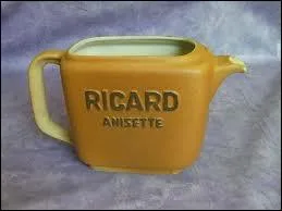 Quel mot ne désigne PAS le pastis ?