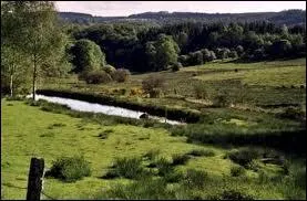 Situ au nord du dpartement le plateau de Millevaches doit son nom ... .
