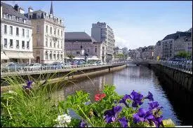 Je suis la prfecture, mais pas la ville la plus importante : qui suis-je ?