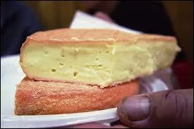 Le munster est un fromage de l'est . Selon la lgende, sa recette aurait t laisse aux Vosgiens par un moine... .