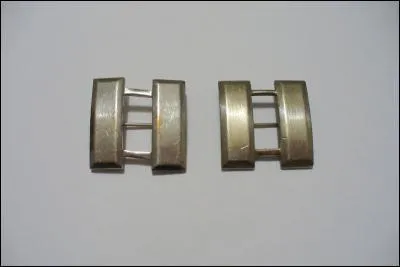 Et, pour dpartager les plus perspicaces ou les plus experts, je suis militaire amricain et je suis donc un :