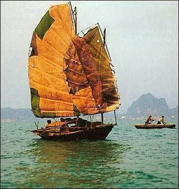 Il chante : 'Ma jonque est jaune, jaune jonquille  faire pleurer l'automne, ma jonque est jaune, j'en connais qui s'tonnent'. Le nom de ce chanteur au regard clair est :