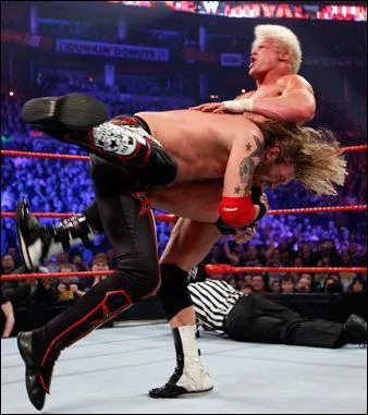 Quel est le finisher de Edge ?