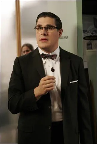 Qui est ce personnage un peu naf ?