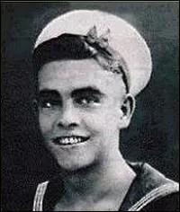 Qui est cet adolescent ?