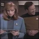 Comment le Docteur Crusher veut-elle soigner la fivre de Barclay ?