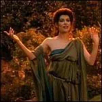 Fantasmes Hollographiques : Qui est la desse de l'empathie ?