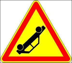 Ce panneau prvient un danger permanent