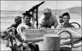 Charles Aznavour joue aux cts de Lino Ventura dans ... .