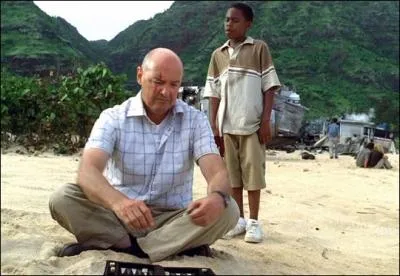 Episode 2, Le rveil partie 2 :  quoi joue Locke ?